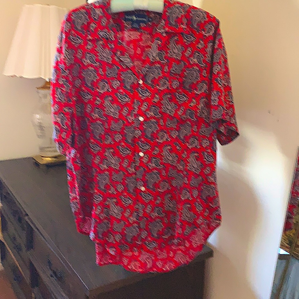 Women’s shirt